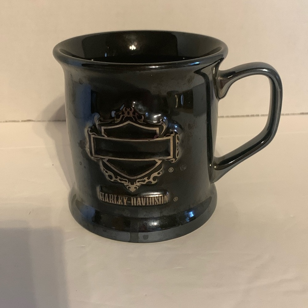HARLEY-DAVIDSON  Mug/cup black pearl finish.